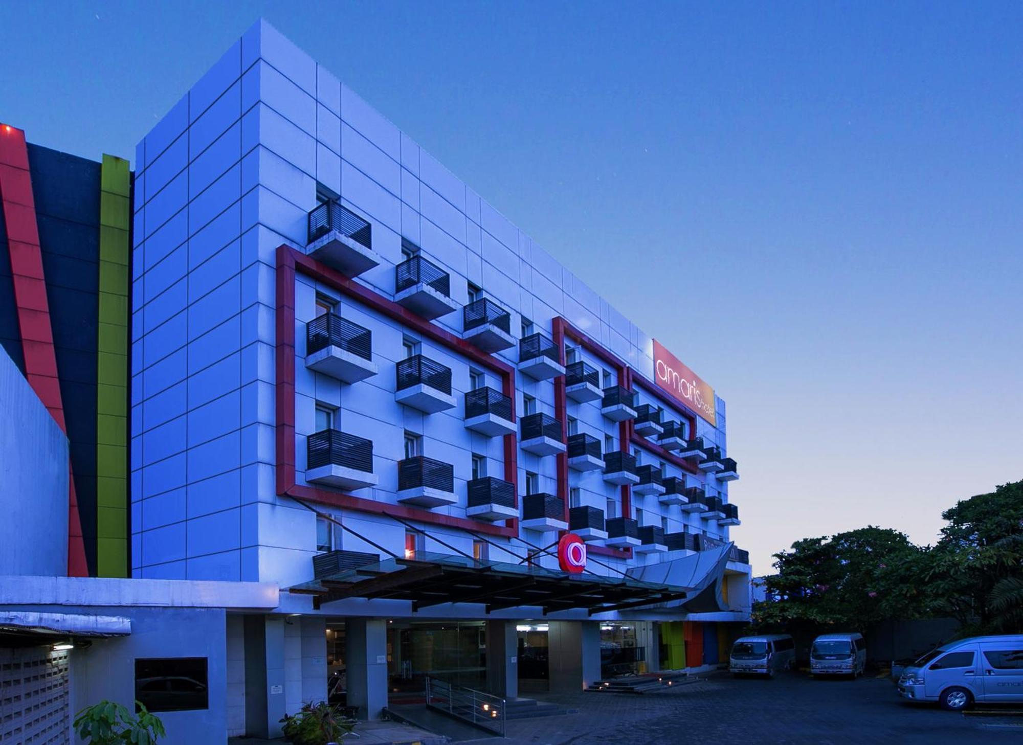 Amaris Hotel Bandara Soekarno Hatta Tangerang Exterior photo